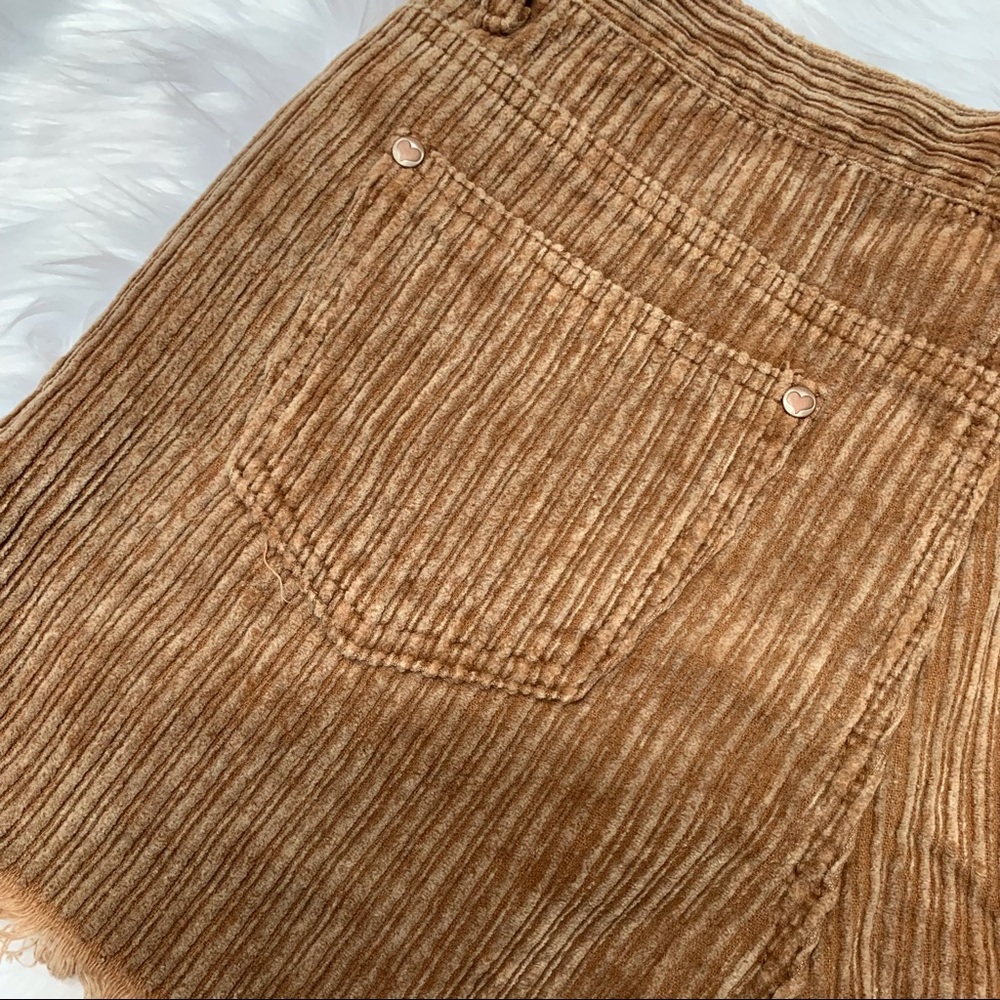 POL Camel Frayed Hem Corduroy Shorts - Picture 11 of 12
